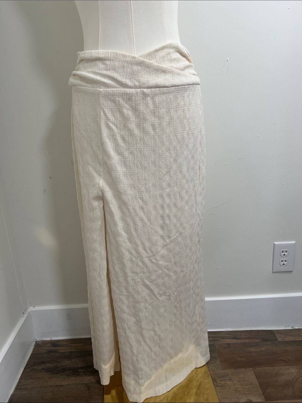 Free People women’s Tovah Cream Knit Maxi Skirt crossover waist with Side Slit